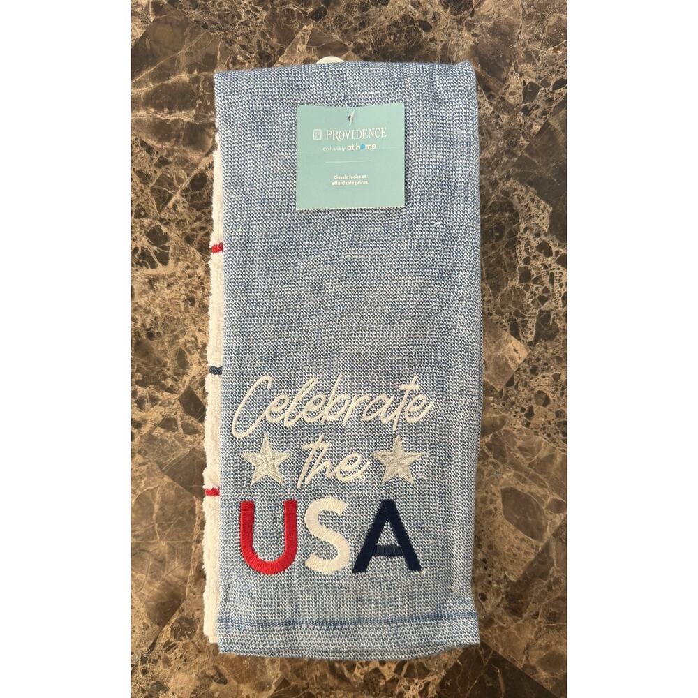 NWT Stars & Stripes Patriotic Hearts Kitchen Towels Set Of 2 18”X28”
